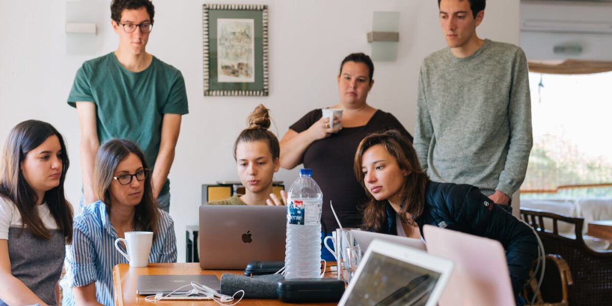 How to Attract Top Talent in a Tight Labor Market